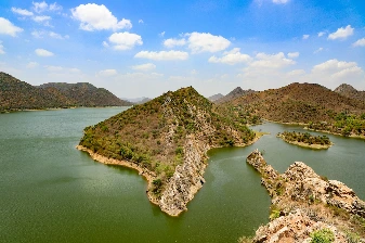 unsplash_72GwiojCwoI_kashmir.webp.jpg