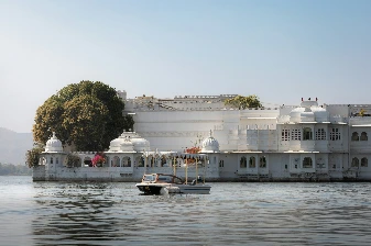 unsplash_XHG0uFAlEGM_kashmir.webp
