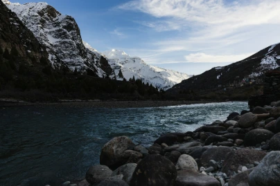 unsplash_72GwiojCwoI_kashmir.webp.jpg