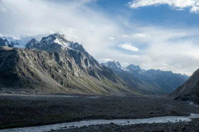 unsplash_qa8VhqvJGIo_kashmir.webp.jpg.jpg.jpg