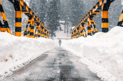 unsplash_qa8VhqvJGIo_kashmir.webp.jpg.jpg.jpg