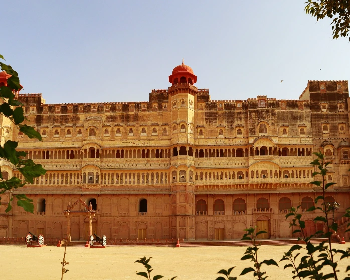 Complete Rajasthan – Royal to Rustic Escape (8 days & 7 nights) (Deluxe)